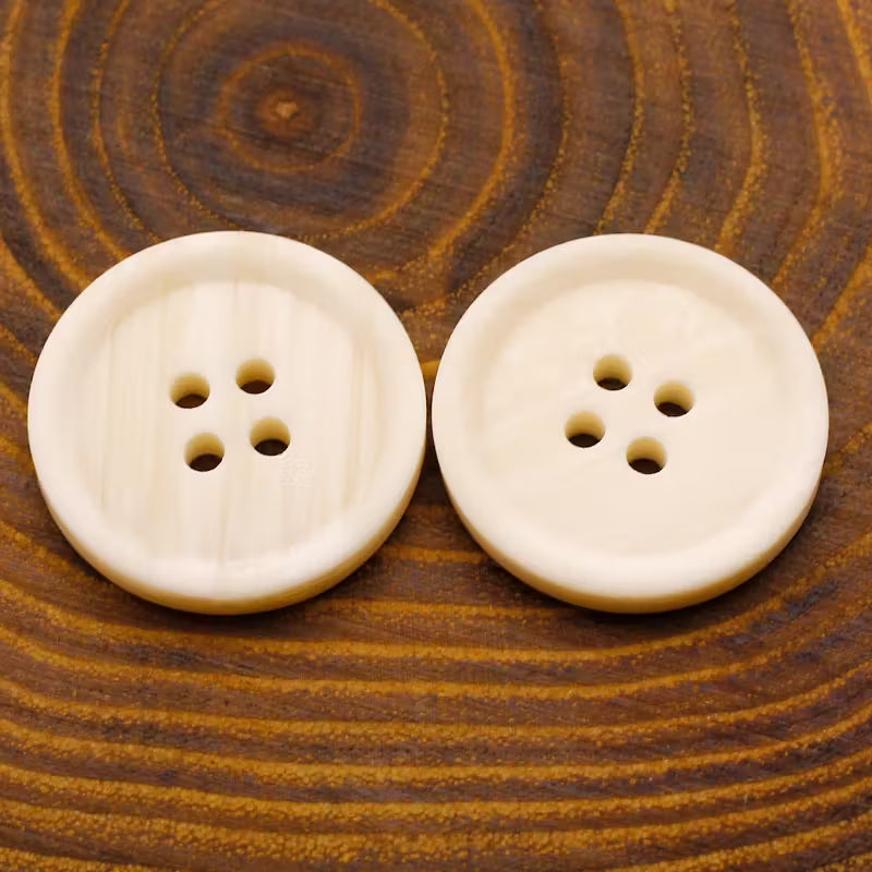 Edle Harz-Knöpfe - weiß