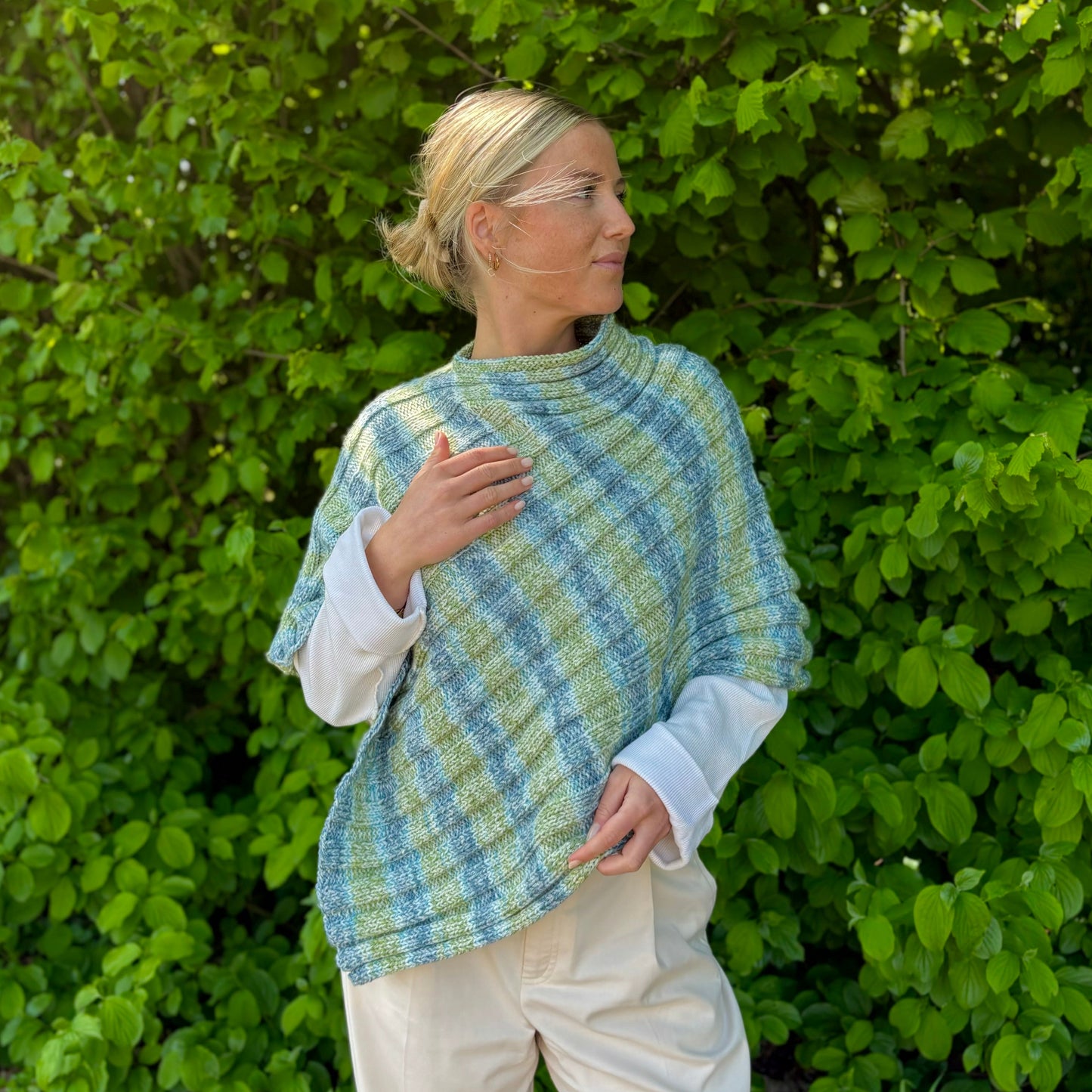 Strick-Set MIRAGE Poncho (inkl. Strickanleitung)