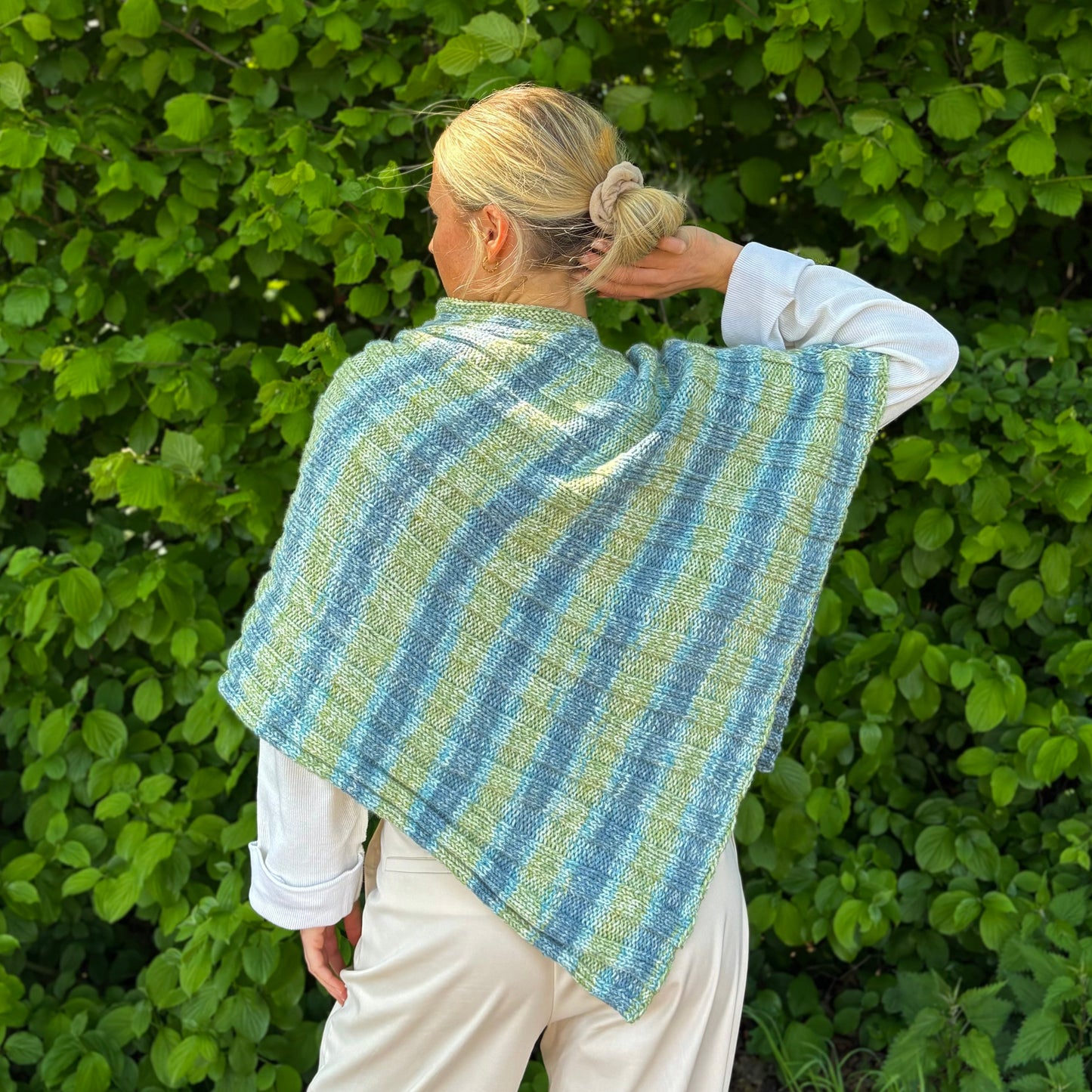 Strick-Set MIRAGE Poncho (inkl. Strickanleitung)