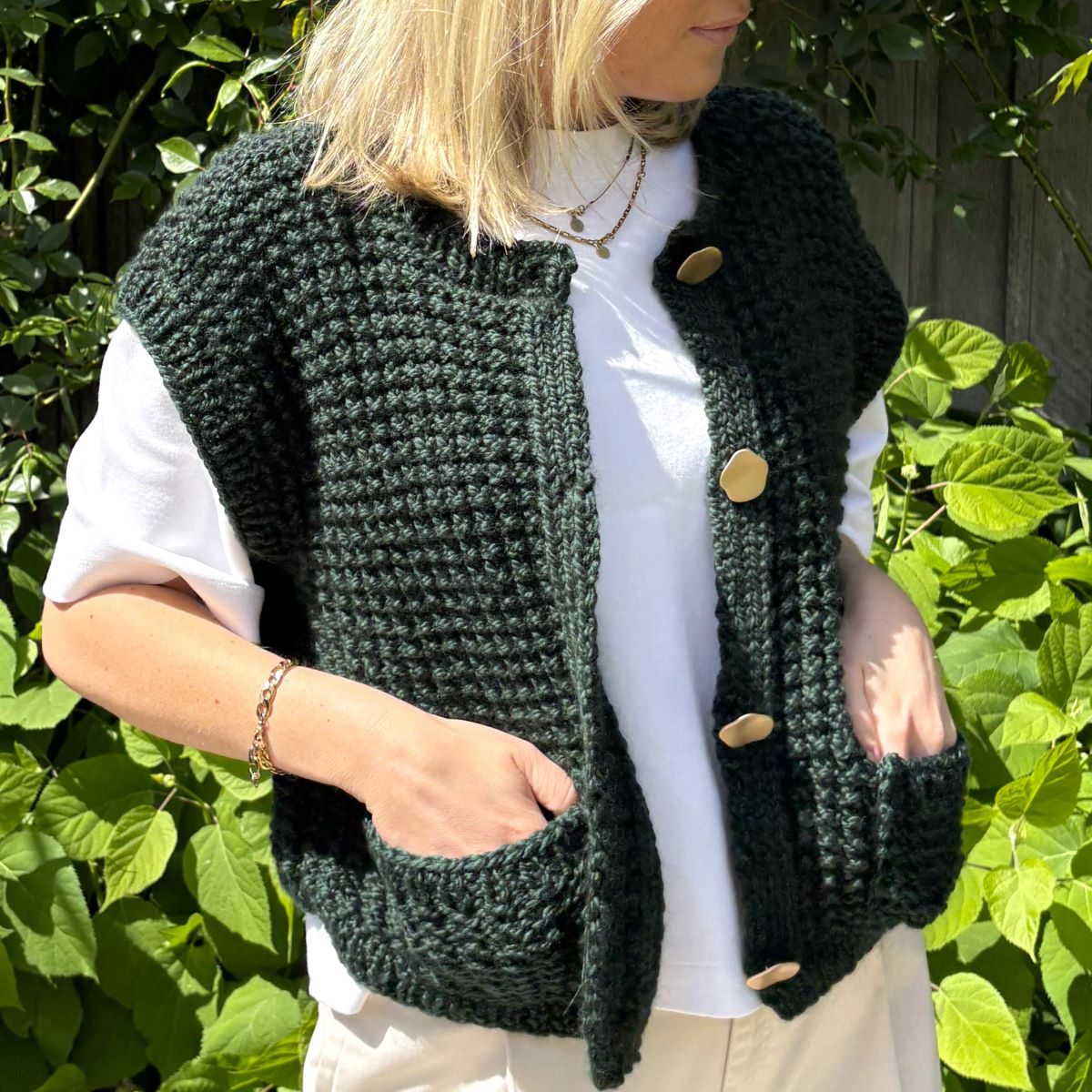 Strick-Set NORDKAP hochwertige Strickweste mit Knöpfen (inkl. Strickanleitung)