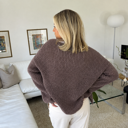 Strick-Set ALPACA POSE schöner Cardigan (inkl. Strickanleitung)