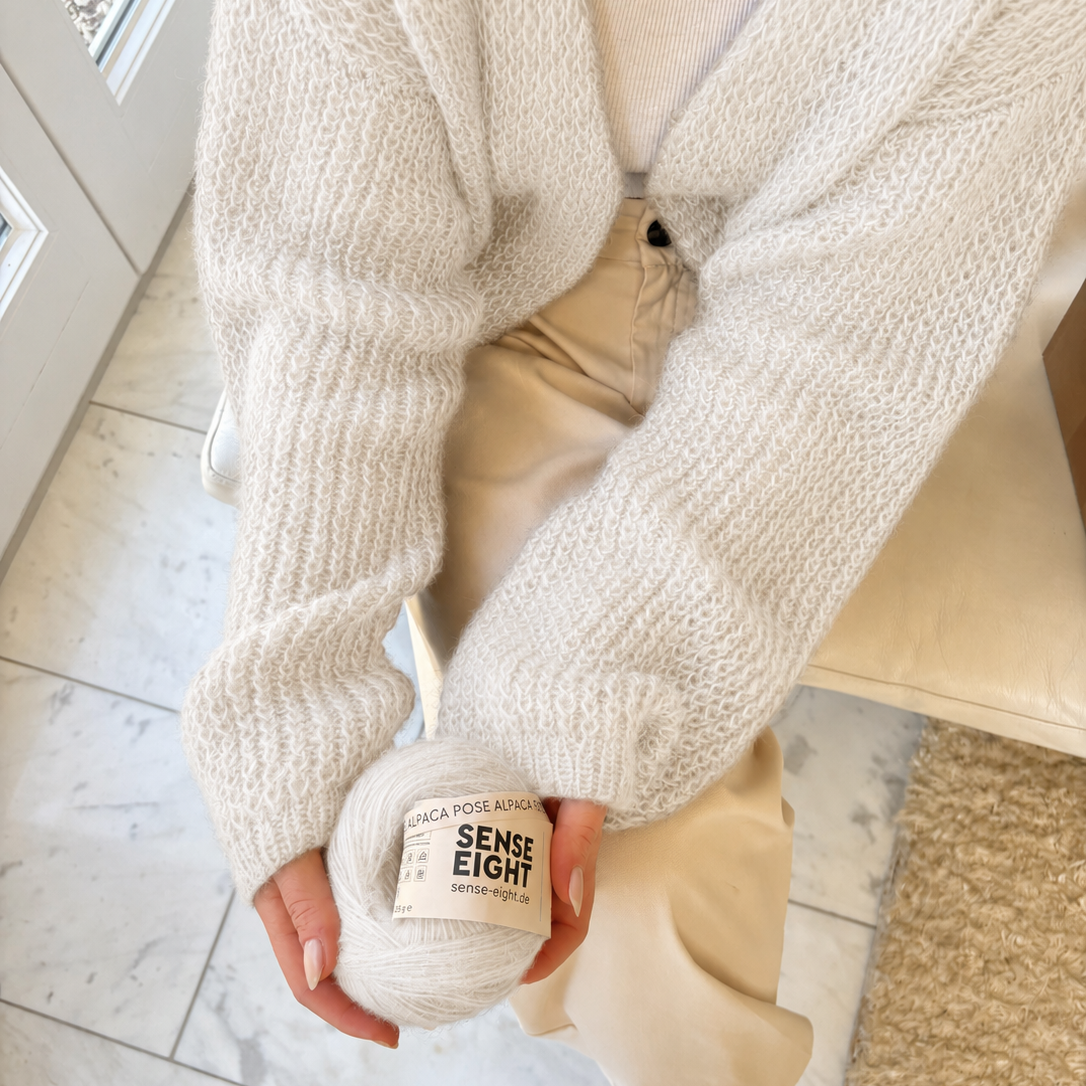 Strick-Set ALPACA POSE schöner Cardigan (inkl. Strickanleitung)