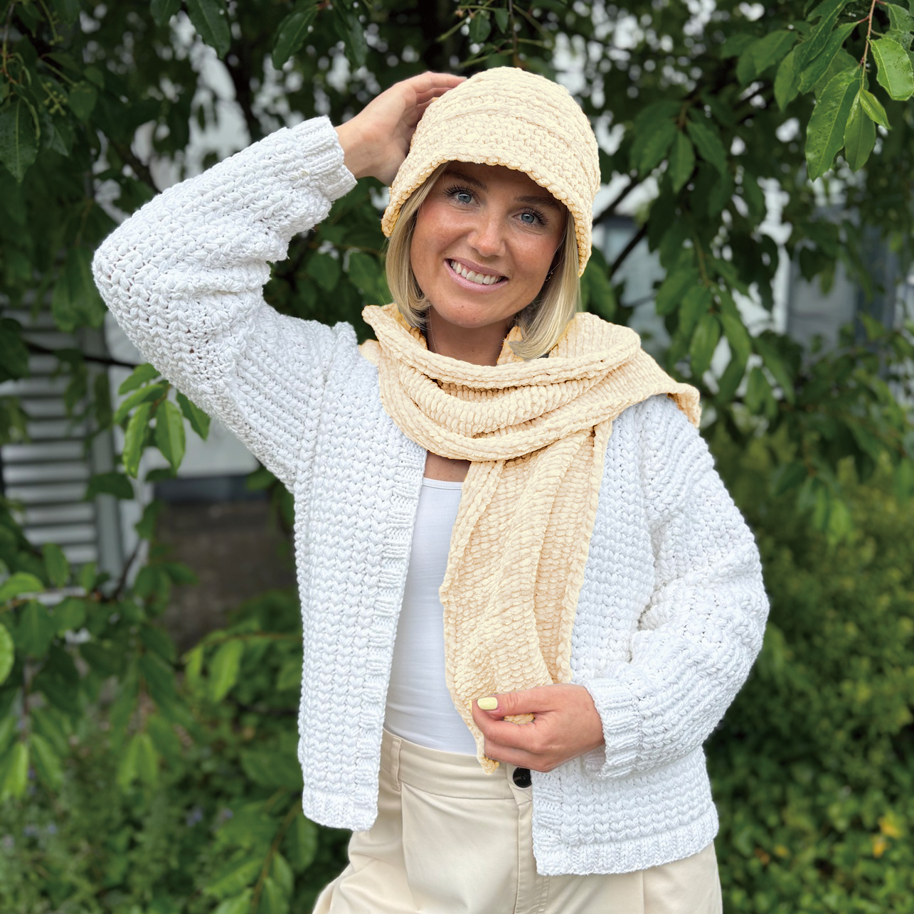 Special-Set CHENILLE Schal + Hut (inkl. Strick-/Häkelanleitung)