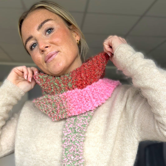Strick-Set Anfänger Bouclé Sophie Scarf (inkl. Strickanleitung)