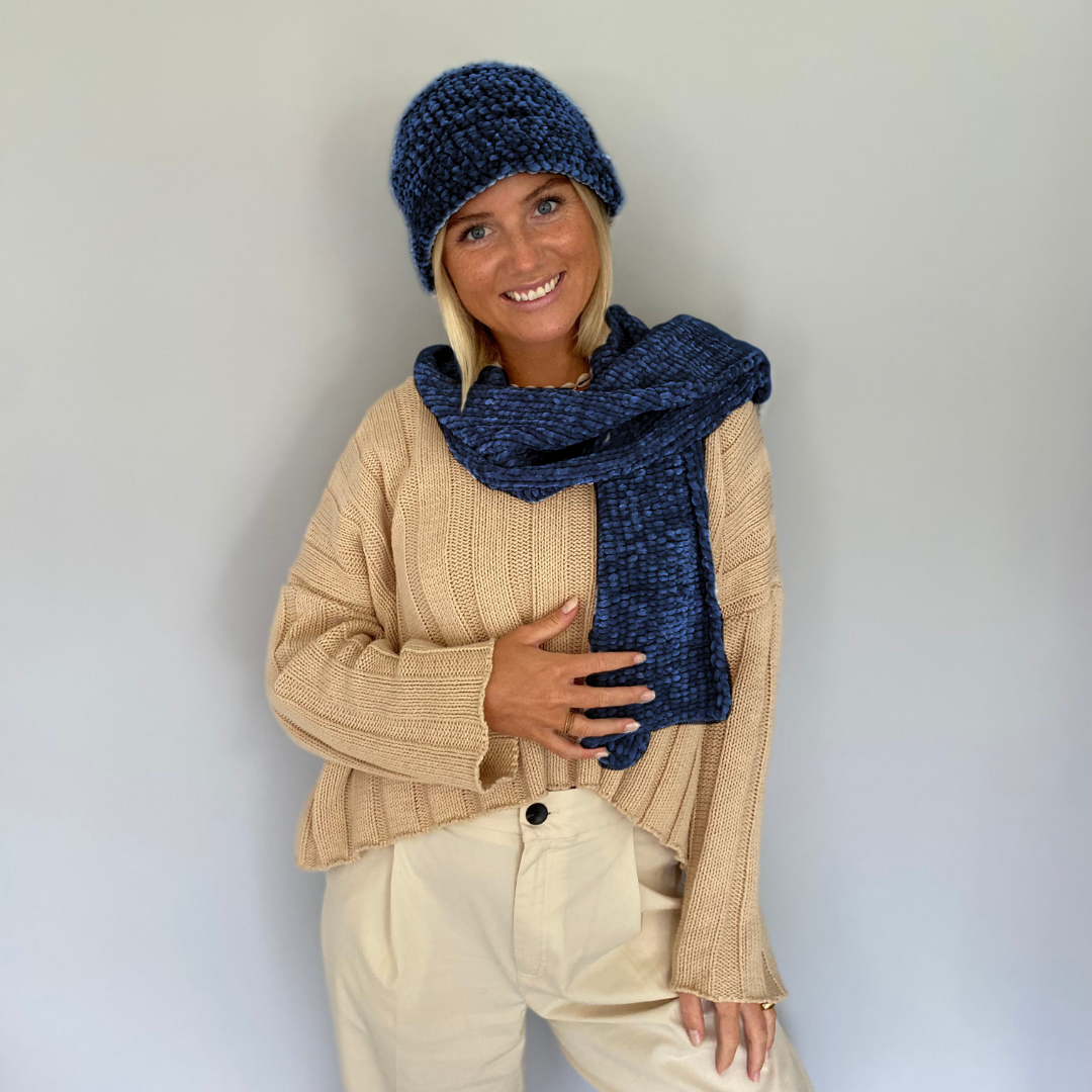 Strick-Set CHENILLE Glanz-Schal + Hut (inkl. Strickanleitung)